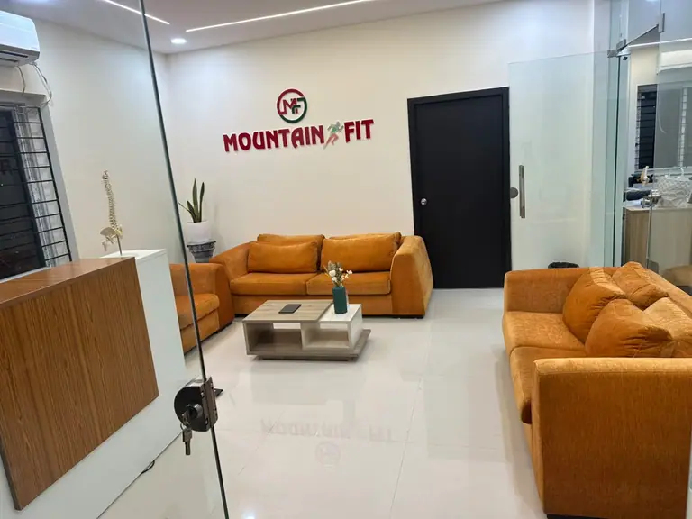 Welcoming reception and waiting lounge at Mountain Fit Physiotherapy Clinic